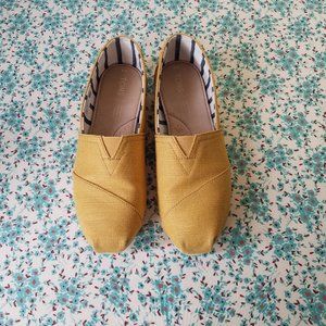 Toms Heritage Canvas Marigold Mustard Shoes Sz 8
